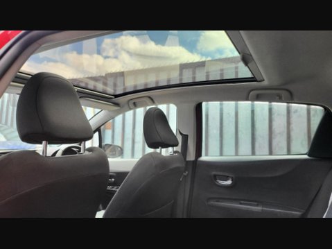 Toyota Yaris VVT-I T SPIRIT 2