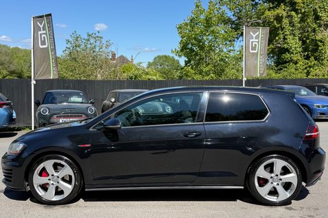 Volkswagen Golf GTI LAUNCH DSG - APPLE CAR PLAY - 2 OWNERS - 9 SERVICES RECORDED 9