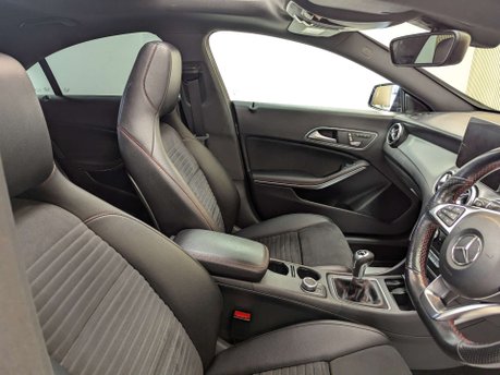 Mercedes-Benz CLA Class 1.6 CLA 200 AMG Line Night Edition+ 4dr 29
