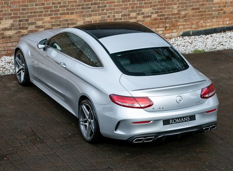 Mercedes-Benz C Class C63 Coupe 9