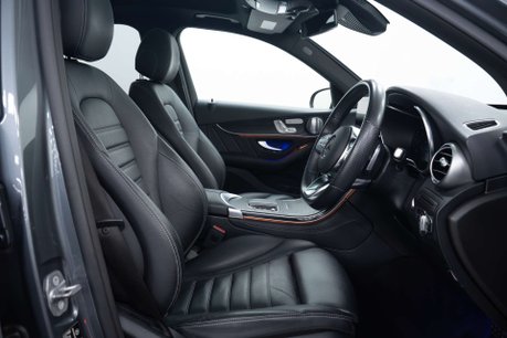 Mercedes-Benz GLC 2.0 GLC300d AMG Line (Premium Plus) SUV 5dr Diesel G-Tronic+ 4MATIC Euro 6 18
