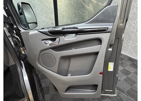 Ford Transit Custom 2.0 320 EcoBlue Limited Crew Van Double Cab 5dr Diesel Auto L1 H1 Euro 6 (s 33