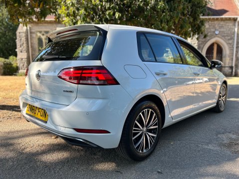 Volkswagen Golf SE NAVIGATION TSI EVO DSG 17