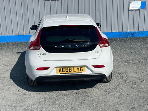 Volvo V40 2.0 T2 GPF Momentum Nav Plus Euro 6 (s/s) 5dr 50