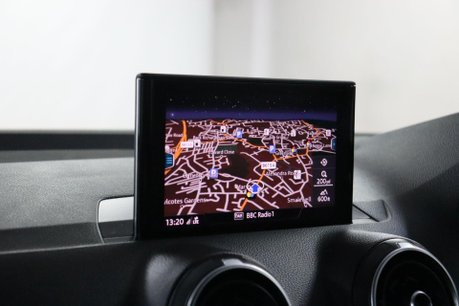 Audi Q2 TFSI SPORT 31