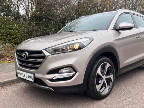 Hyundai TUCSON 2.0 CRDi Premium Auto 4WD Euro 6 5dr 45