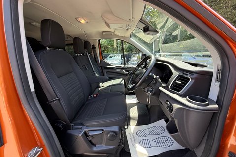 Ford Transit Custom 320 LIMITED ECOBLUE DOUBLE CAB - 6 SEATER -REVERSE CAMERA -APPLE CAR PLAY 27