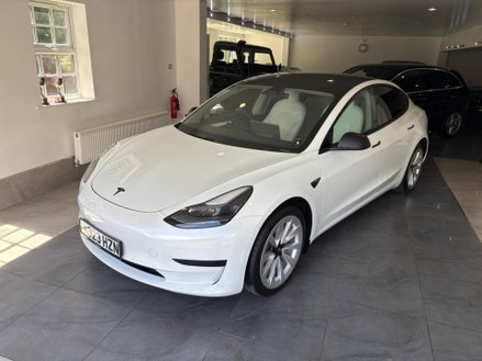 Tesla Model 3 Auto RWD 4dr