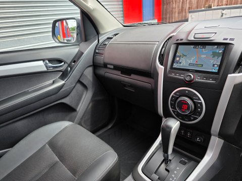 Isuzu D-Max UTAH DCB AUTO 12