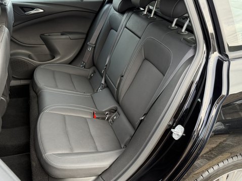Vauxhall Astra 1.4T 16V 150 Elite Nav 5dr Auto 37
