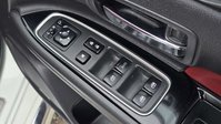 Mitsubishi Outlander 2.0h 12kWh GX5h SUV 5dr Petrol Plug-in Hybrid CVT 4WD Euro 6 (s/s) (200 ps) 29
