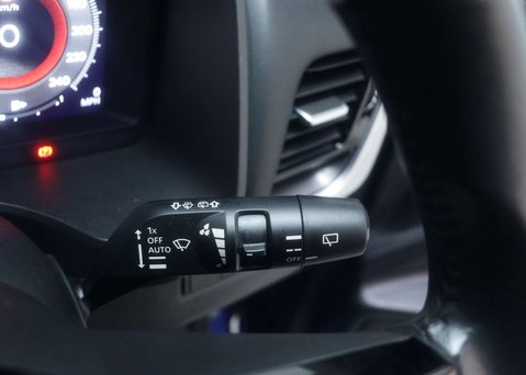 Nissan X-Trail 1.5 X-Trail N-Connecta E-4orce A 4WD 5dr 43