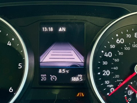 Volkswagen Tiguan 2.0 TDI SE Navigation Euro 6 (s/s) 5dr 38