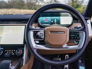 Land Rover Range Rover D300 SE 11