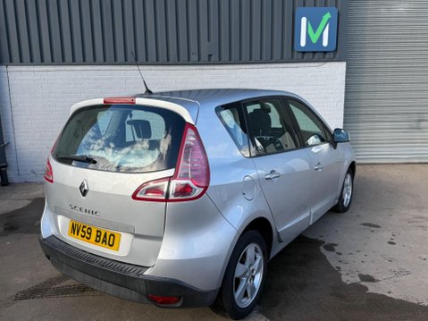Renault Scenic 1.6 VVT Dynamique Euro 5 5dr 8