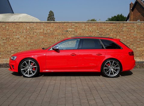 Audi RS4 Avant 19