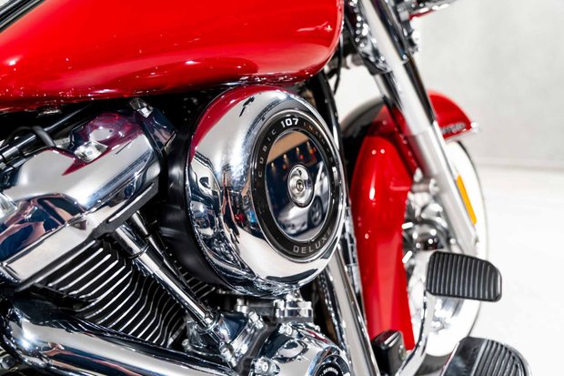 Harley-Davidson Softail Deluxe 1745. VAT Q. ONE OWNER. IMMACULATE EXAMPLE. TWO-TONE PAINT. 3