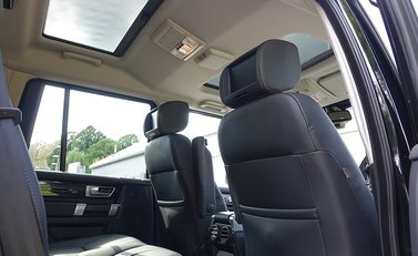 Land Rover Discovery 11