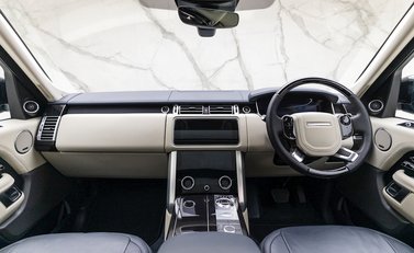 Land Rover Range Rover 4.4 SDV8 Vogue SE 16