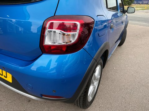 Dacia Sandero Stepway 1.5 dCi Laureate Euro 6 (s/s) 5dr 37