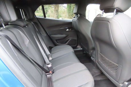 Peugeot e-2008 50kWh GT Auto 5dr 9