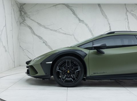 Lamborghini Huracan Sterrato 35