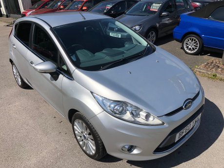 Ford Fiesta 1.6 TITANIUM automatic petrol 5dr 45,000 miles, 2 owners, ulez compliant 14