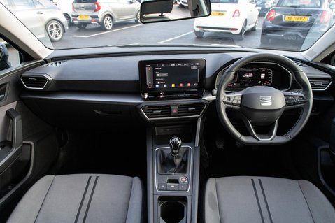 SEAT Leon TSI EVO SE DYNAMIC 3