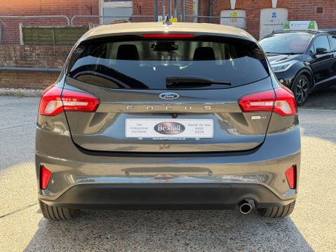 Ford Focus TITANIUM X EDITION MHEV 6