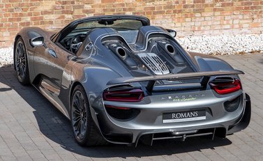 Porsche 918 Spyder 11