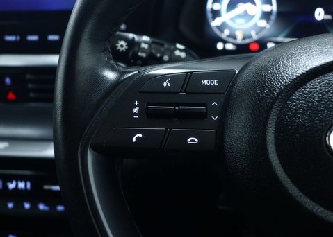 Hyundai BAYON 1.0 T-GDi MHEV Premium SUV 5dr Petrol Hybrid DCT Euro 6 (s/s) (120 ps) 36