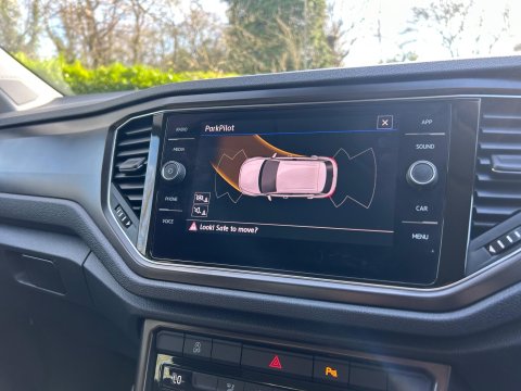 Volkswagen T-Roc 1.0 TSI SE Euro 6 (s/s) 5dr 29