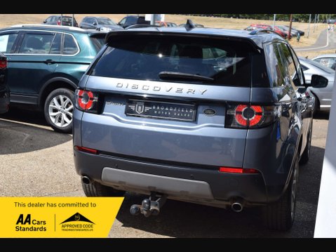 Land Rover Discovery Sport 2.0 Discovery Sport SE Tech TD4 4WD 5dr 3
