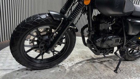 Mutt FSR 2021 ONLY 7K MODERN RETRO 125CC LEARNER BIKE LONG MOT 12