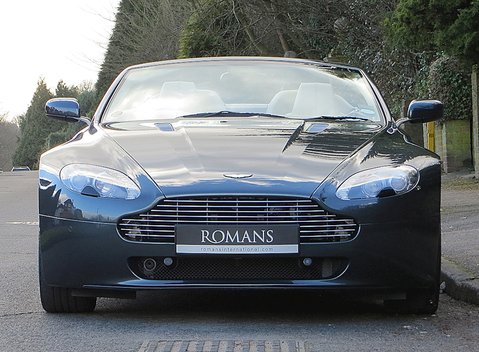 Aston Martin V8 Vantage Roadster 5