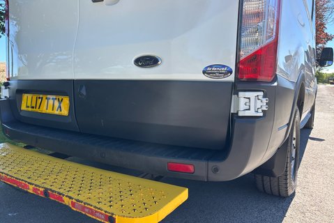 Ford Transit 350 L3H2 130 ps DCIV with Air Con & Sat Nav 24