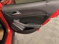 Mercedes-Benz GLA 1.6 GLA200 SE (Executive) Euro 6 (s/s) 5dr 33
