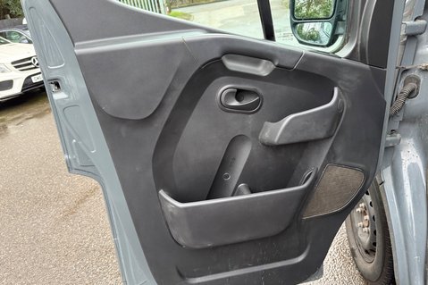 Renault Master LM35 BUSINESS PLUS DCI LWB -RARE COLOUR -FULL SERVICE HISTORY -DEMO +1 OWNR 20