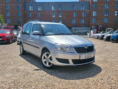 Skoda Roomster SE PLUS.7 SERVICES..IDEAL FOR DOGS, WHEELCHAIR.SUNROOF