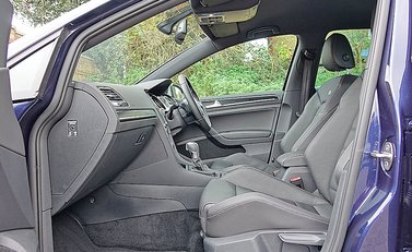 Volkswagen Golf R 15