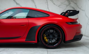 Porsche 911 GT3 (992) 42