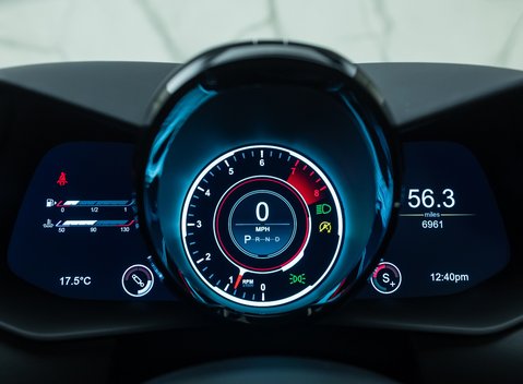 Aston Martin V8 Vantage 18