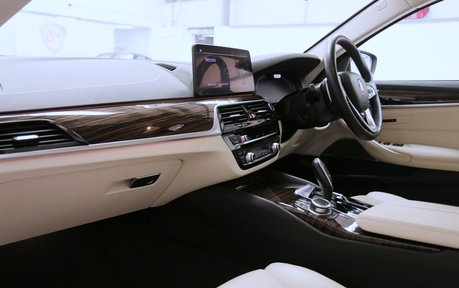 BMW 5 Series 530d xDrive SE MHEV - Nappa Leather, Comfort Plus Pack, Adaptive Cruise, HK 4