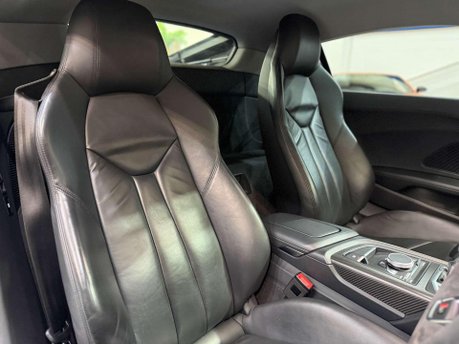 Audi R8 5.2 FSI V10 Plus Coupe 2dr Petrol S Tronic quattro Euro 6 (s/s) (610 ps) 