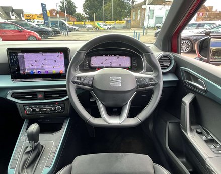 SEAT Arona 1.0 Arona Xperience Lux EcoTSI Semi-Auto 5dr 19