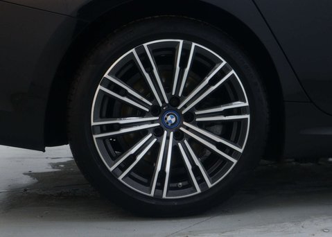 BMW 3 Series 2.0 330E M Sport Auto 5dr 13