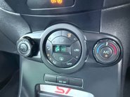 Ford Fiesta 1.6T ST-3 [NAV] 22
