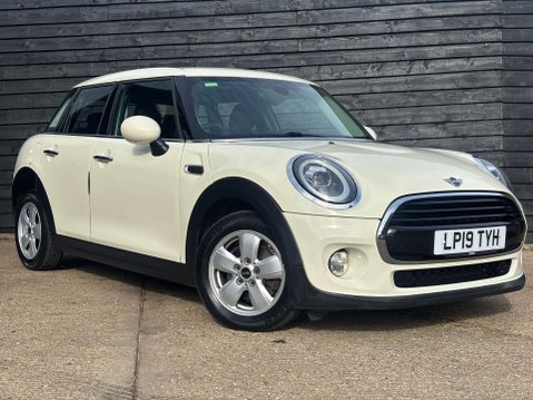 Mini Hatch 1.5 Cooper Classic 5dr 4