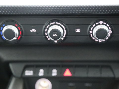 Audi A1 1.0 TFSI 30 Sport Sportback Euro 6 (s/s) 5dr 27