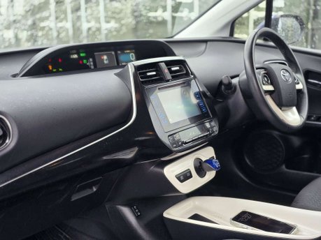 Toyota Prius 1.8 VVT-h Business Edition Plus Hatchback 5dr Petrol Hybrid CVT Euro 6 (s/s 13